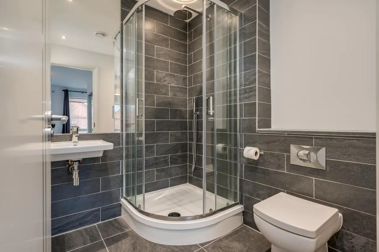 Premium Corporate & Family-Friendly Apartment In Belfast