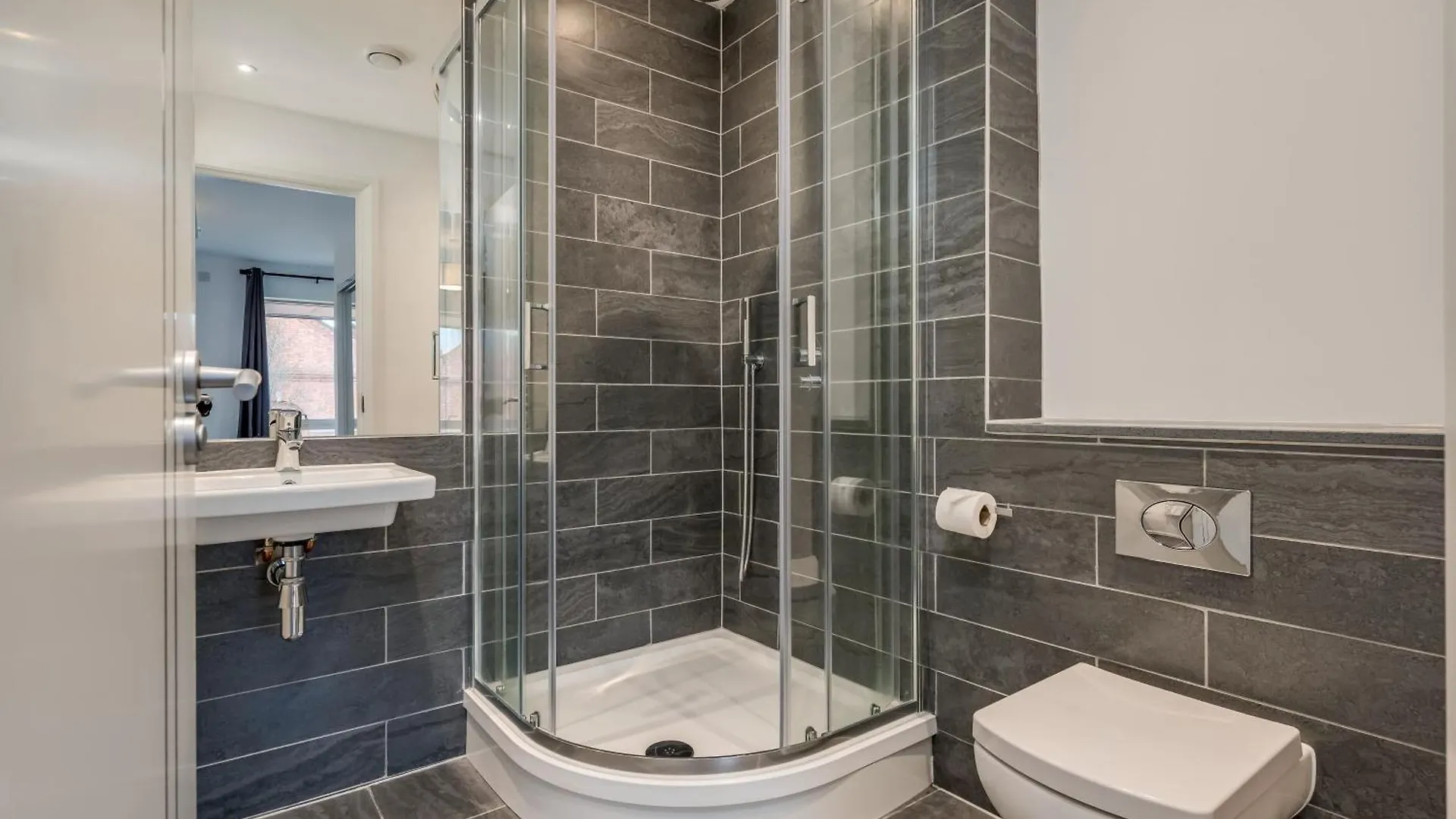 Premium Corporate & Family-Friendly Apartment In Belfast United Kingdom