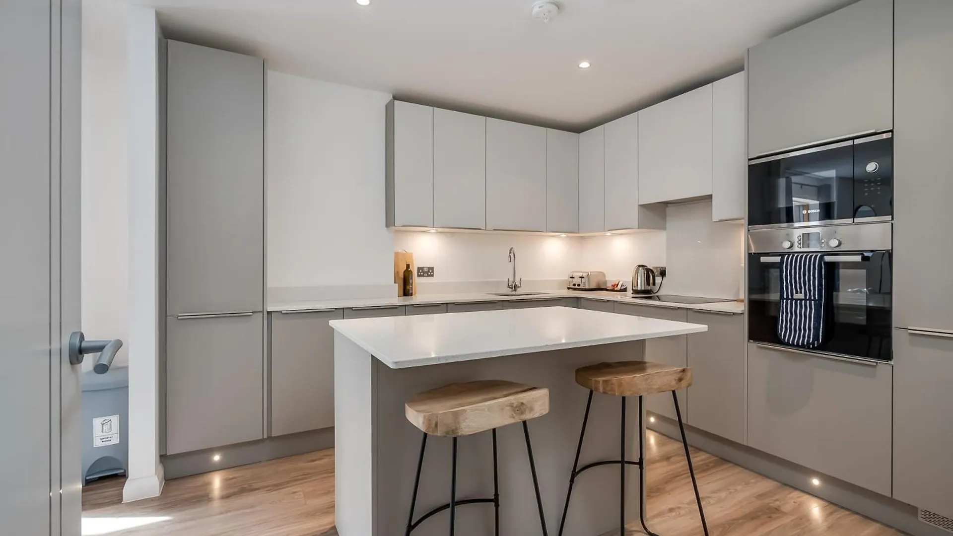 Premium Corporate & Family-Friendly Apartment In Belfast