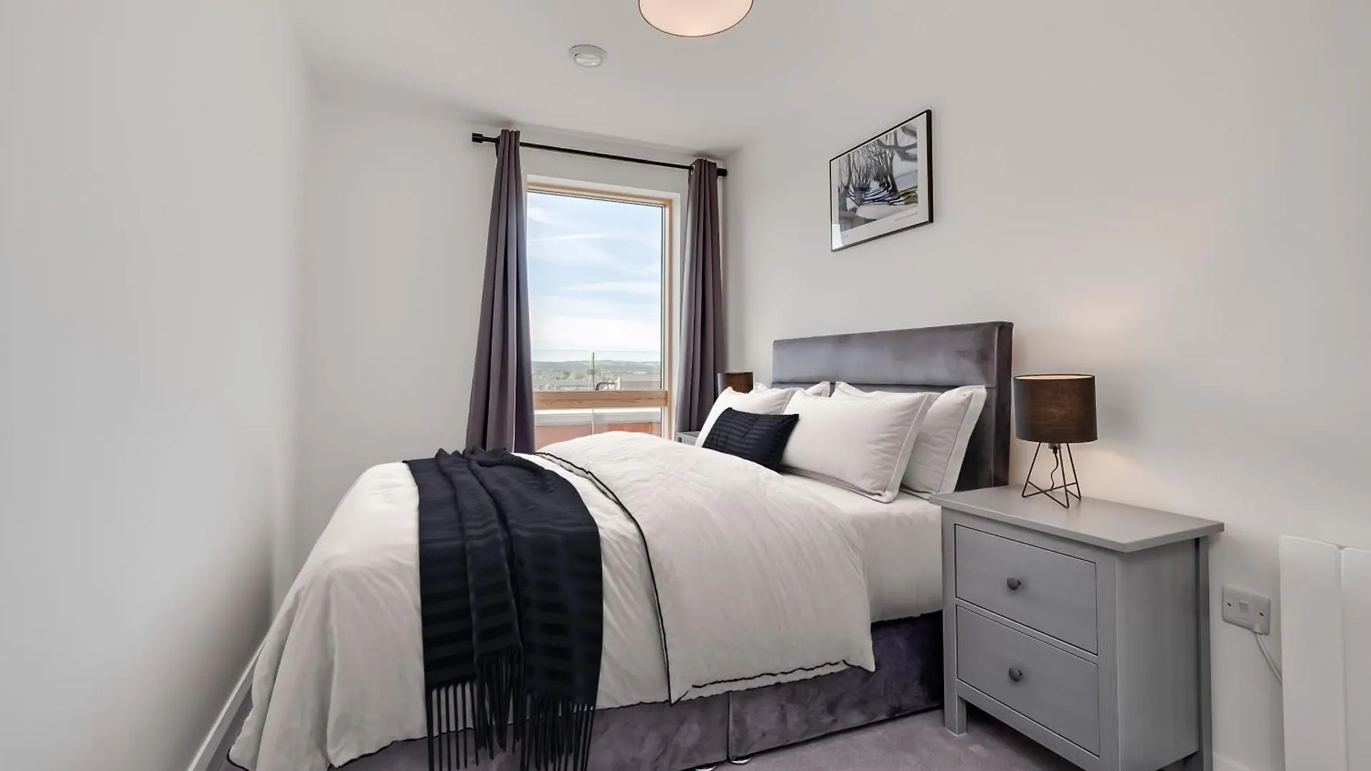 Premium Corporate & Family-Friendly Apartment In Belfast