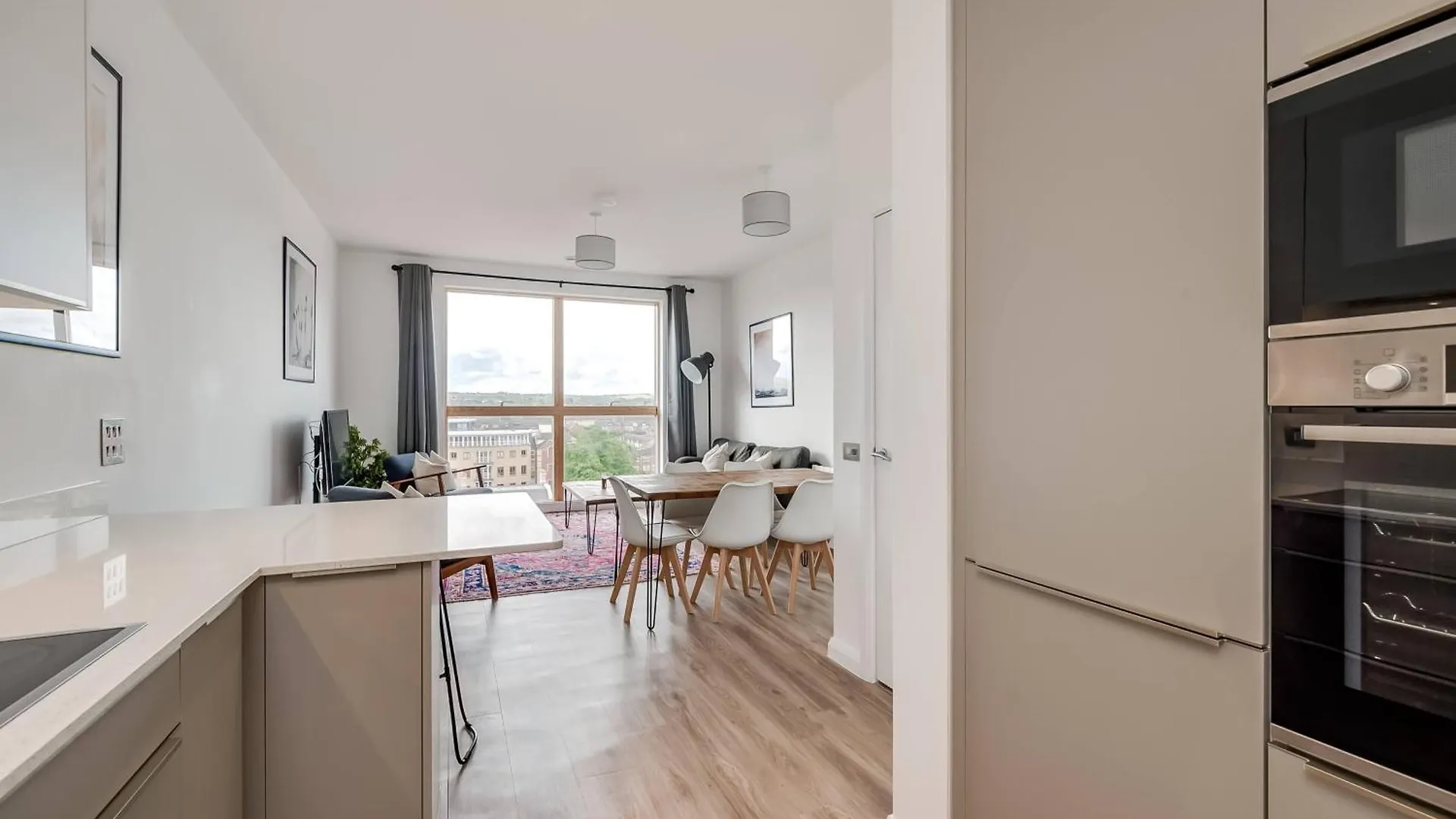 Premium Corporate & Family-Friendly Apartment In Belfast