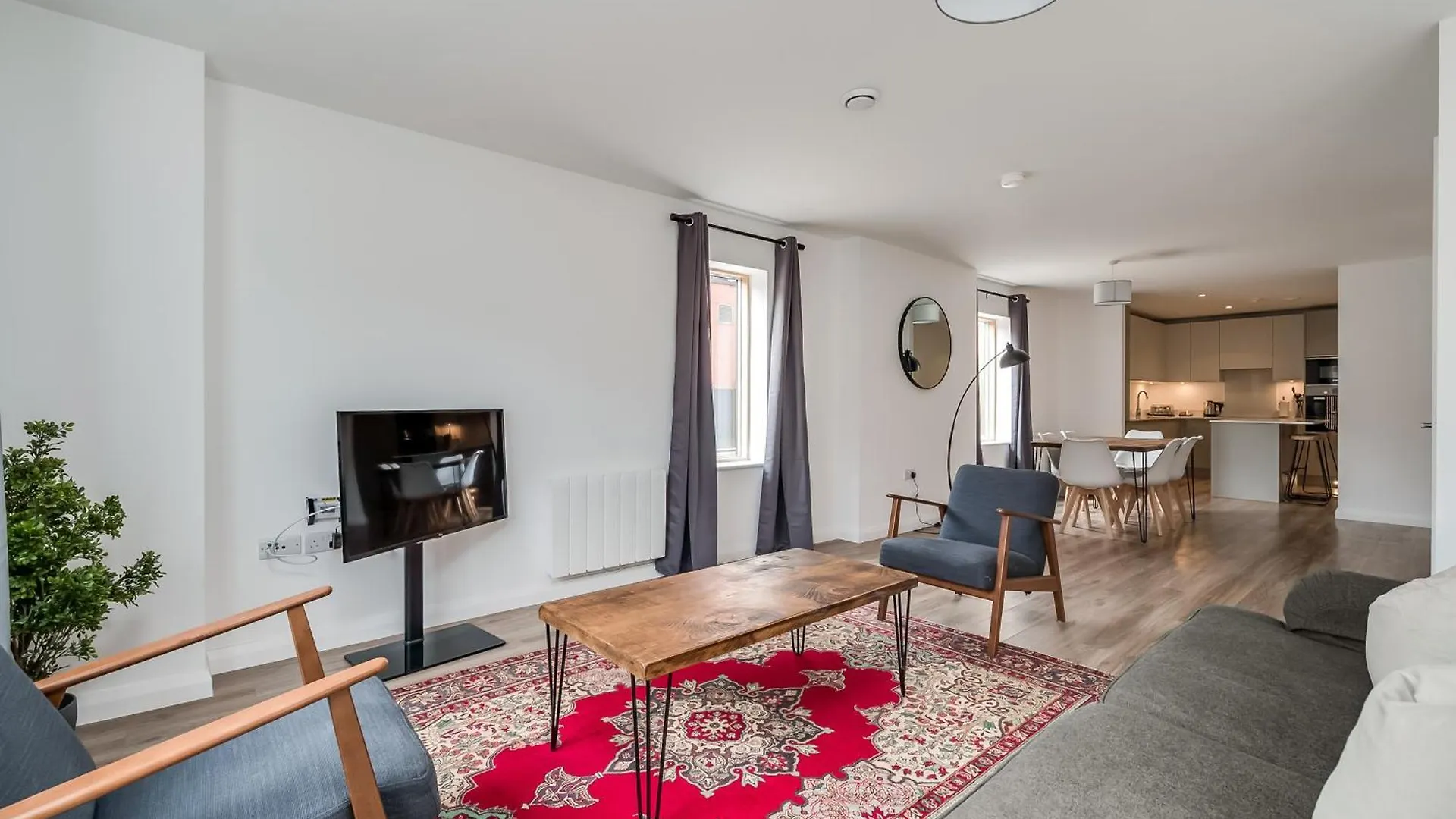 Premium Corporate & Family-Friendly Apartment In Belfast