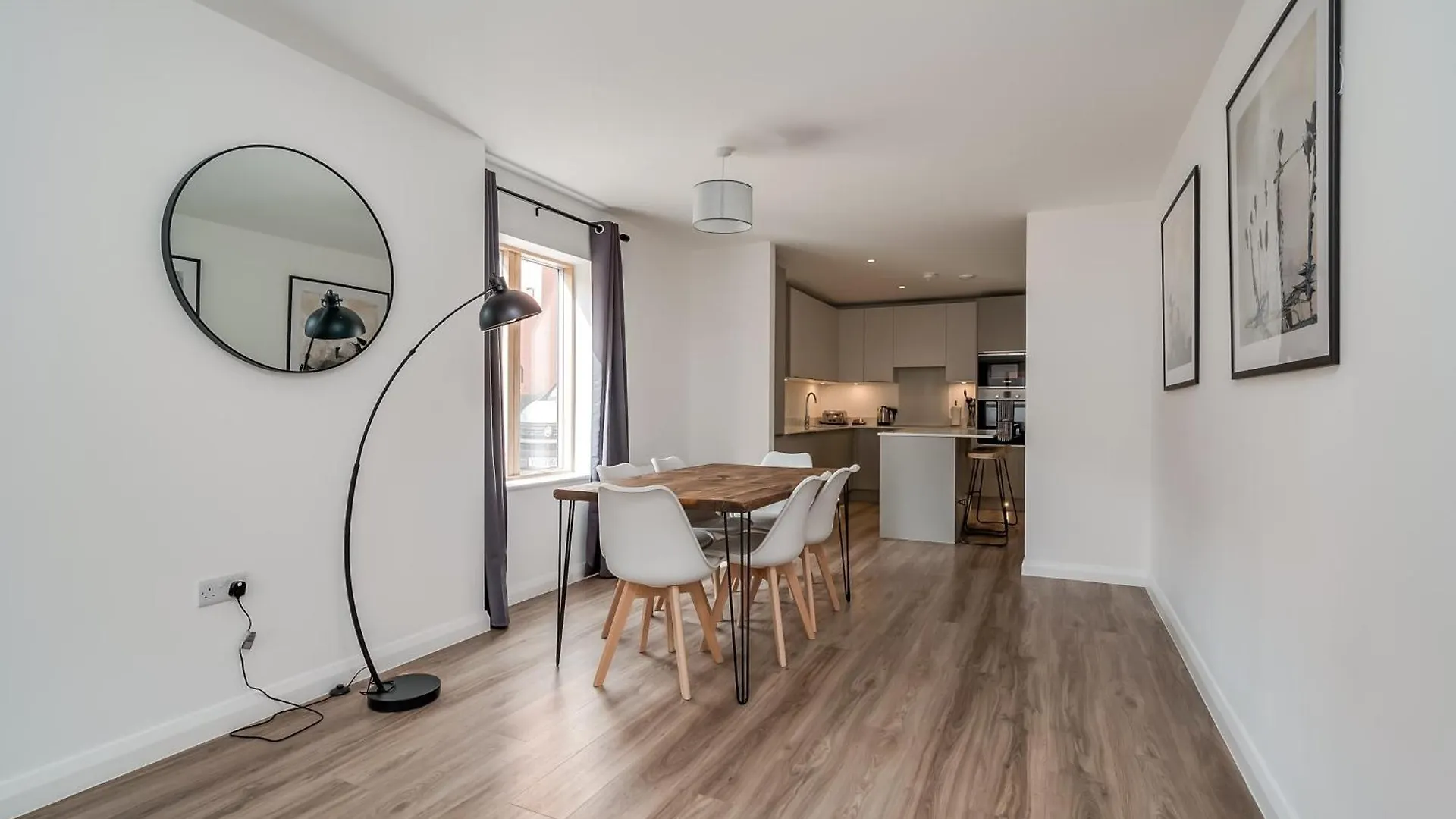 Premium Corporate & Family-Friendly Apartment In Belfast United Kingdom