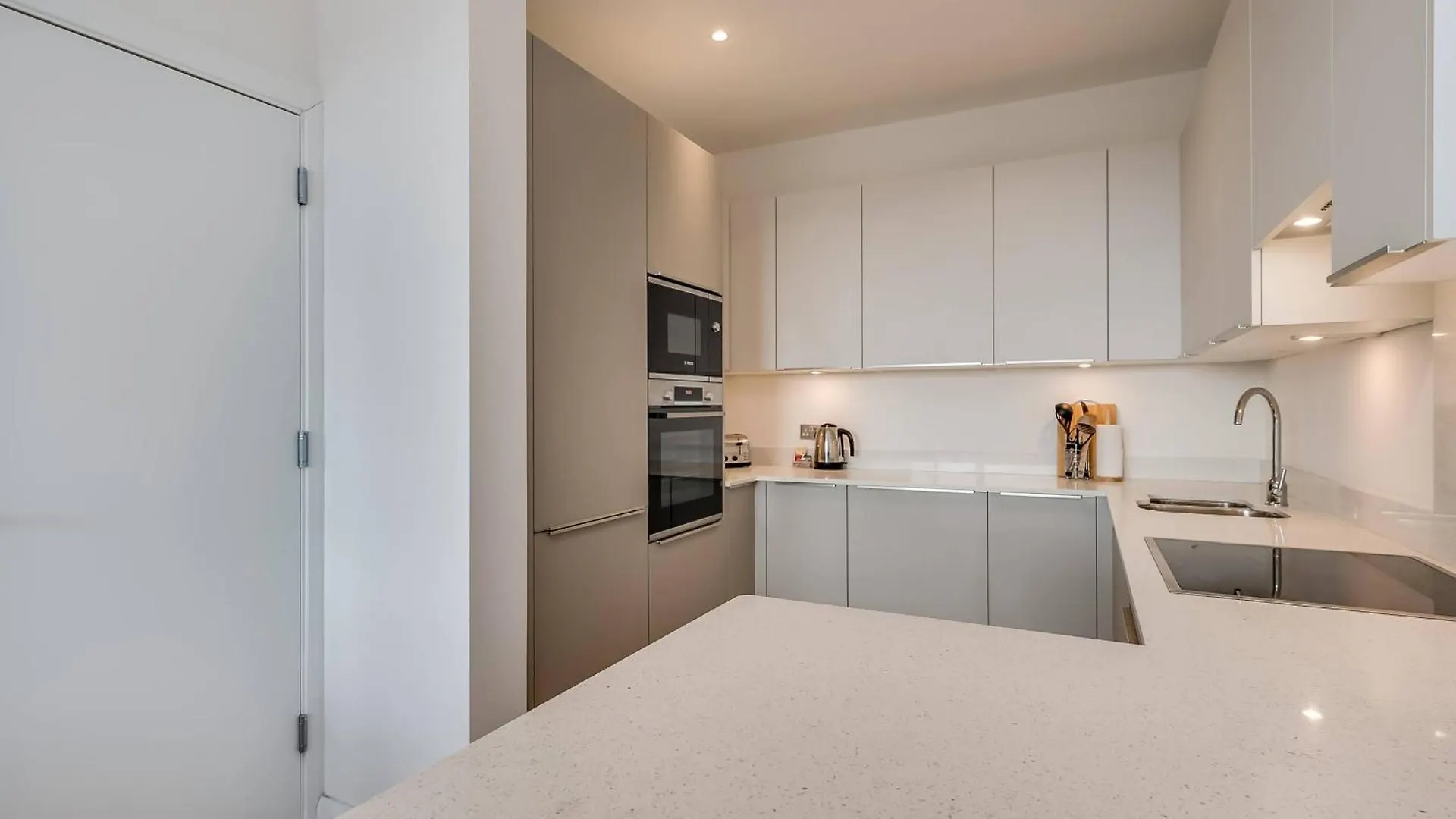 Premium Corporate & Family-Friendly Apartment In Belfast United Kingdom