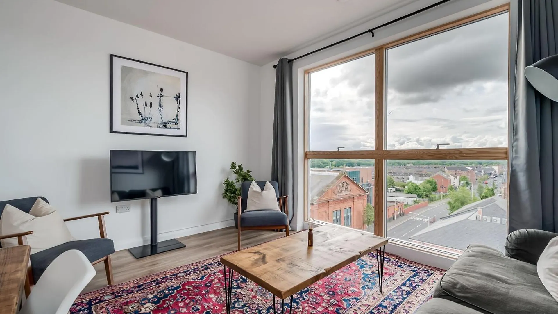 Premium Corporate & Family-Friendly Apartment In Belfast