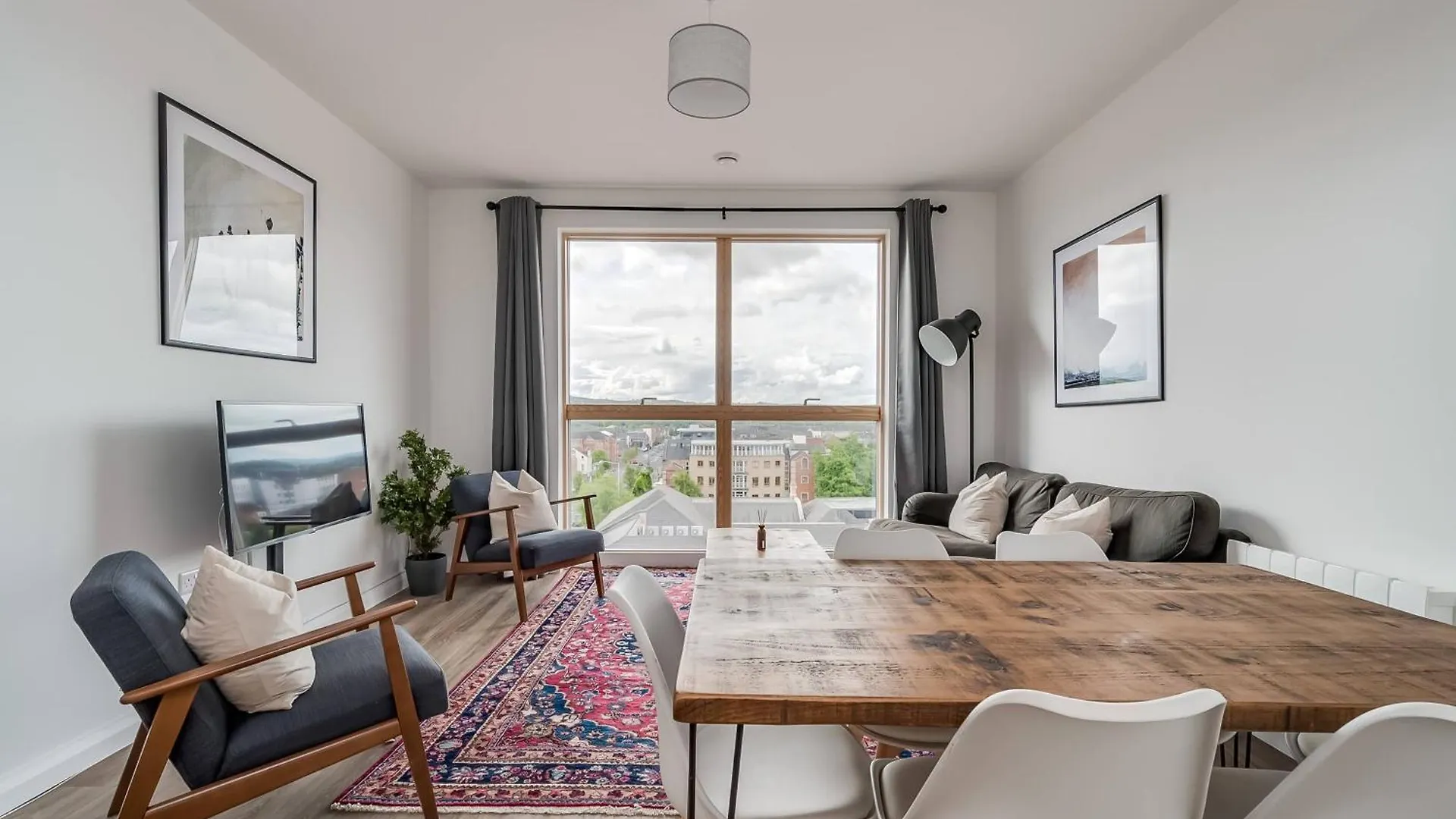 Premium Corporate & Family-Friendly Apartment In Belfast