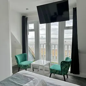 https://wns-southend-on-sea.cambridgehotelsuk.com