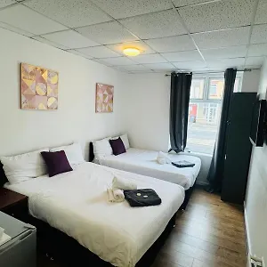https://burlington-west.hotelsin-chester.com